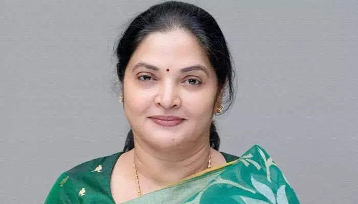 వాళ్ల అనుమతితోనే రెండో పెళ్లి చేసుకున్నా.. క్లారిటీ ఇచ్చిన TDP ఎమ్మెల్యే అభ్యర్థి వాళ్ల అనుమతితోనే రెండో పెళ్లి చేసుకున్నా.. క్లారిటీ ఇచ్చిన TDP ఎమ్మెల్యే అభ్యర్థి
