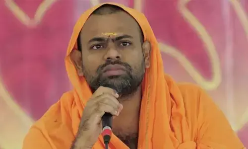 BREAKING: ఏపీ రాజకీయాల్లో మరో సంచలనం.. హిందూపురం ఎంపీ, అసెంబ్లీ బరిలో స్వామి పరిపూర్ణానంద