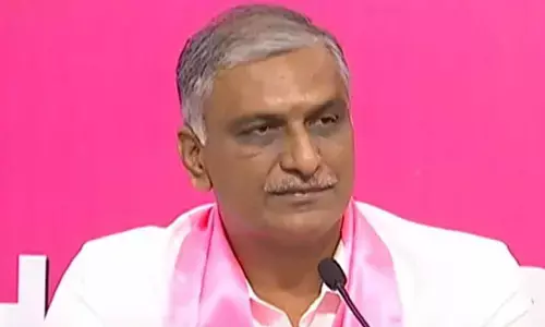 హరీశ్ రావుకు షాక్.. సీఎంఆర్ఎఫ్ చెక్కుల్లో గోల్ మాల్ కేసులో మాజీ మంత్రి పాత పీఏ సహా నలుగురి అరెస్ట్