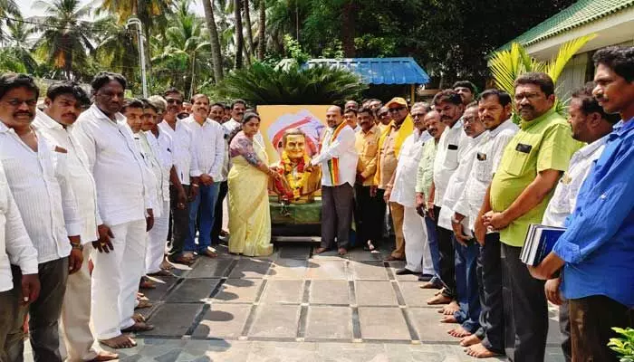 టీడీపీ తోనే ఆంధ్రప్రదేశ్ అభివృద్ధి సాధ్యం: రెడ్డి సుబ్రహ్మణ్యం టీడీపీ తోనే ఆంధ్రప్రదేశ్ అభివృద్ధి సాధ్యం: రెడ్డి సుబ్రహ్మణ్యం