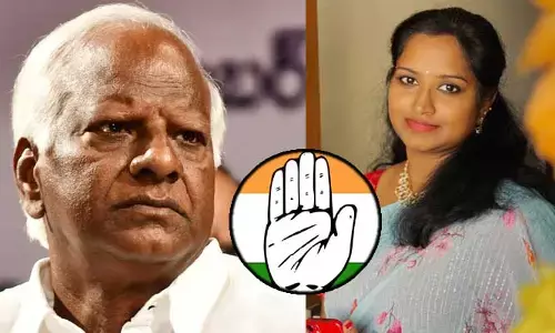 కాంగ్రెస్‌లోకి కడియం శ్రీహరి, కావ్య.. నిన్న రాత్రే హుటాహుటిన ఢిల్లీకి పయనం