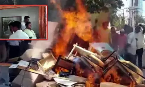 అనంతపురం అర్బన్ టీడీపీ కార్యాలయంపై దాడి... ఉద్రిక్తత