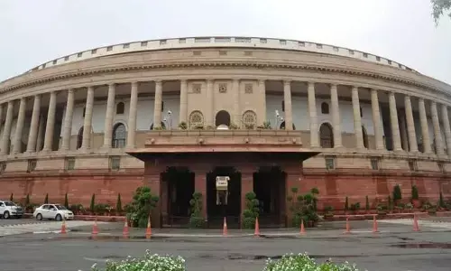 ఎంపీల్లో 225 మందిపై క్రిమినల్‌ కేసులు