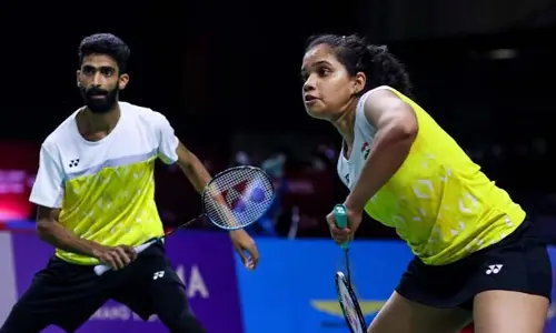 సెమీస్‌లో సిక్కిరెడ్డి జోడీ ఓటమి
