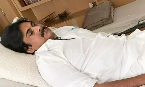 Pawan Kalyan: జనసేన శ్రేణుల్లో ఆందోళన.. పవన్‌ కల్యాణ్‌కు తీవ్ర జ్వరం, హైదరాబాద్‌కు తరలింపు