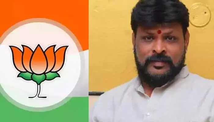 చీకోటి ప్రవీణ్ కు బీజేపీ కీలక హామీ.. టికెట్ దక్కక పోవడానికి రీజన్ చెప్పిన క్యాసినో కింగ్ చీకోటి ప్రవీణ్ కు బీజేపీ కీలక హామీ.. టికెట్ దక్కక పోవడానికి రీజన్ చెప్పిన క్యాసినో కింగ్