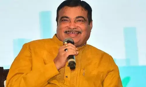 దేశంలో పెట్రోల్, డీజిల్ వాహనాలు లేకుండా చేయడమే లక్ష్యం: గడ్కరీ