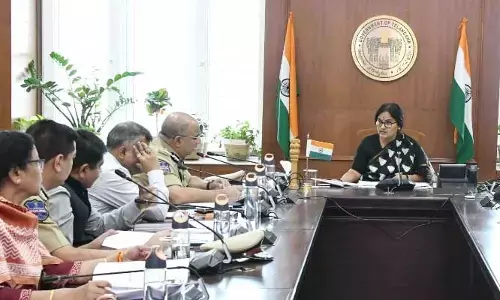విమానాశ్రయాల్లోనూ తనిఖీలు చేయండి.. అధికారులకు CS ఆదేశం