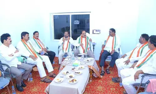 బీఆర్ఎస్‌కు మరో BIG షాక్.. కాంగ్రెస్ సమావేశంలో పాల్గొన్న MLA