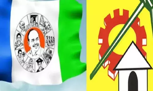 వైసీపీకి భారీ షాక్..టీడీపీలో చేరిన 100 మంది వాలంటీర్లు