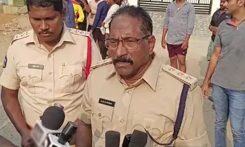 Breaking: ఆ జిల్లాలో కార్డన్ సెర్చ్.. తనిఖీల్లో వందలాది మంది పోలీసులు..