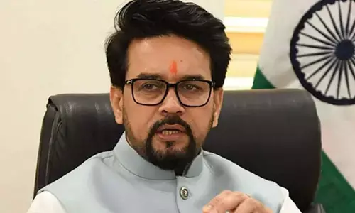 పాకిస్తాన్ ముందు ఉగ్రవాదాన్ని ఆపాలి : కేంద్ర క్రీడా శాఖ మంత్రి అనురాగ్ ఠాకూర్