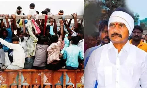 పశువుల్లా లారీల్లో తరలిస్తున్నరు! సభపై విశారదన్ సంచలన ట్వీట్