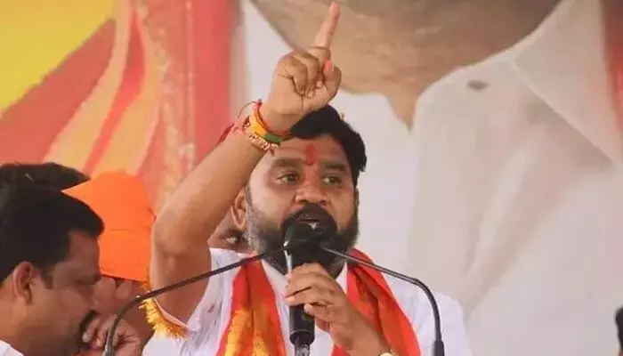 నల్లగొండ నేతలే రేవంత్పై తిరుగుబాటు చేస్తారు: సిర్పూర్ ఎమ్మెల్యే పాల్వాయి హరీష్ బాబు నల్లగొండ నేతలే రేవంత్పై తిరుగుబాటు చేస్తారు: సిర్పూర్ ఎమ్మెల్యే పాల్వాయి హరీష్ బాబు