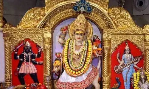 శక్తిపీఠాలని దర్శించుకోలేకపోతున్నారా.. అయితే ఈ ఆలయాలకు వెళ్లిరండి..
