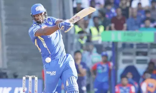 MI Vs DC: 4,6,6,6,4,6 అంకెలు కాదండోయ్.. ఢిల్లీ బౌలర్లపై విరుచుకుపడిన రొమారియో షెపర్డ్