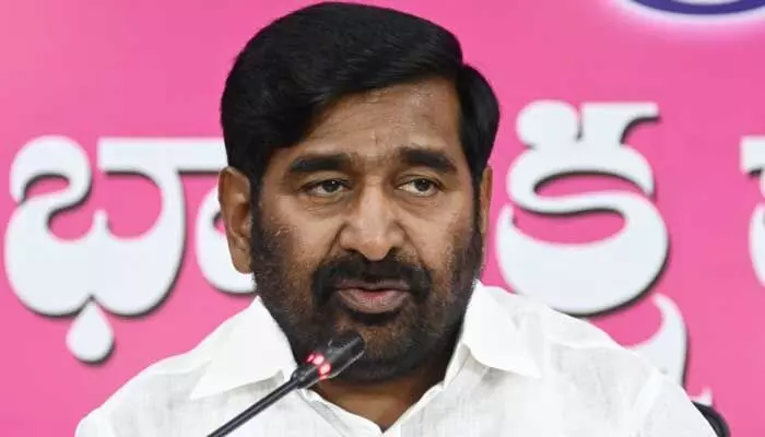 MLA పోచారం పార్టీ మార్పుపై జగదీష్ రెడ్డి కీలక వ్యాఖ్యలు MLA పోచారం పార్టీ మార్పుపై జగదీష్ రెడ్డి కీలక వ్యాఖ్యలు