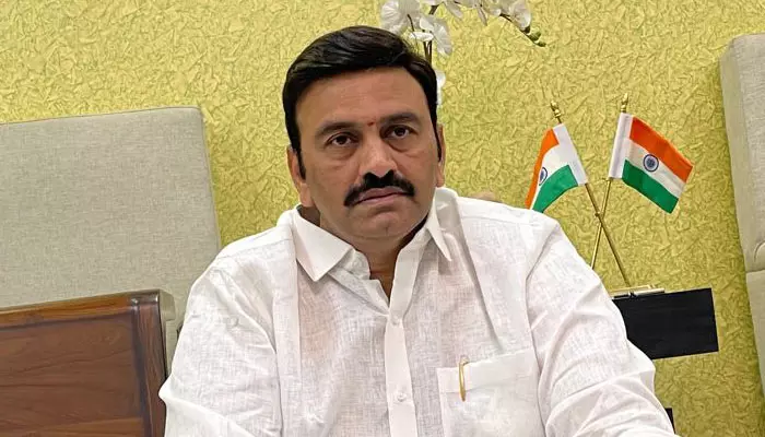 ఎక్కడి నుంచి పోటీ చేసేది 48 గంటల్లో చెప్తా: MP RRR