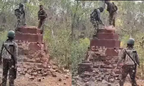 మావోయిస్టుల స్మారక స్థూపం కూల్చివేత