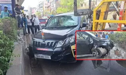 బీఆర్ఎస్ నేతకు తృటిలో తప్పిన ప్రమాదం