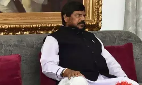 రాజ్యాంగం మారిస్తే రాజీనామా చేస్తా..కేంద్ర మంత్రి అథవాలే