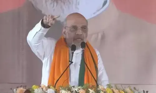 సీఏఏపై ప్రజలను తప్పుదోవ పట్టిస్తున్నారు: మమతాపై అమిత్ షా ఫైర్