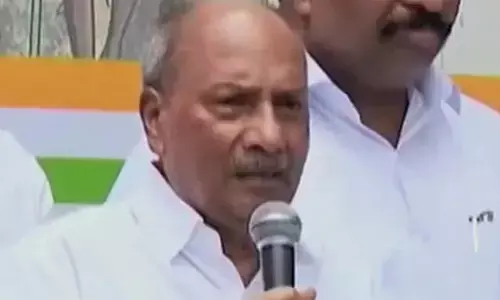 యూపీ నుంచి రాహుల్ లేదా ప్రియాంక పోటీ: కాంగ్రెస్ నేత ఏకే ఆంటోనీ