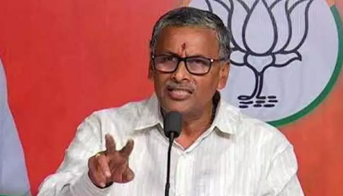 NVSS Prabhakar: బీజేపీ అధ్యక్షుడు నియామకంపై ఎన్వీఎస్ఎస్ ప్రభాకర్ కీలక వ్యాఖ్యలు NVSS Prabhakar: బీజేపీ అధ్యక్షుడు నియామకంపై ఎన్వీఎస్ఎస్ ప్రభాకర్ కీలక వ్యాఖ్యలు
