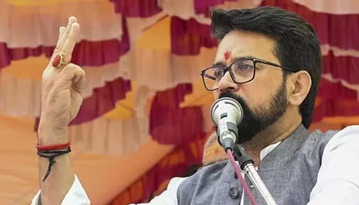 ఉగ్రవాదులకు టీఎంసీ ఆశ్రయం కల్పిస్తోంది: కేంద్ర మంత్రి అనురాగ్ ఠాకూర్ ఉగ్రవాదులకు టీఎంసీ ఆశ్రయం కల్పిస్తోంది: కేంద్ర మంత్రి అనురాగ్ ఠాకూర్