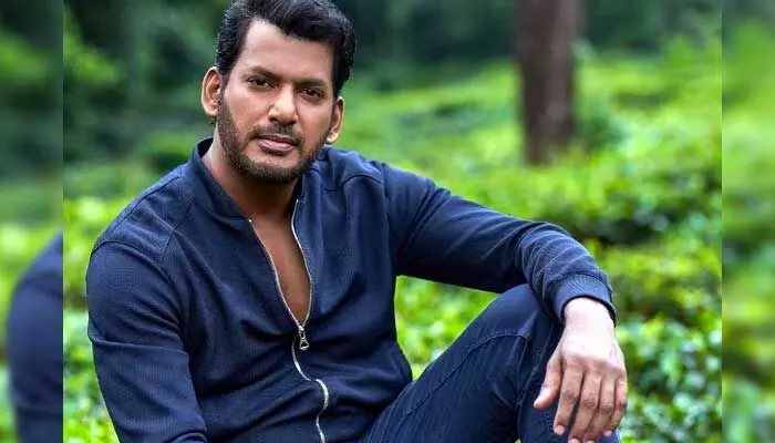 ఆ హీరోయిన్ కారణంగా పెళ్లికి నో చెప్పిన స్టార్ హీరో.. ఇక బ్రహ్మచారిగా మిగిలిపోతాడా? ఆ హీరోయిన్ కారణంగా పెళ్లికి నో చెప్పిన స్టార్ హీరో.. ఇక బ్రహ్మచారిగా మిగిలిపోతాడా?