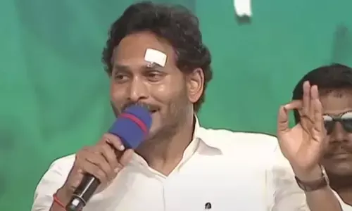 BREAKING: రొయ్యకు మీసం.. చంద్రబాబుకు మోసం పుట్టుకతోనే వచ్చాయి: భీమవరం సభలో సీఎం జగన్ సంచలన వ్యాఖ్యలు