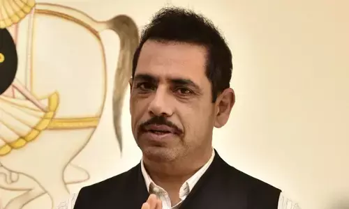పొలిటికల్ ఎంట్రీపై ప్రియాంక గాంధీ మరోసారి సంచలన వ్యాఖ్యలు