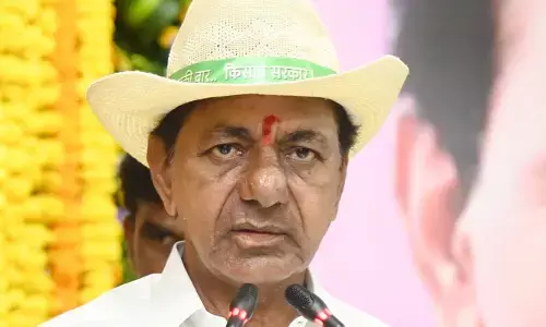 బీఆర్ఎస్‌కు మరో BIG షాక్.. కేసీఆర్‌కు EC నోటీసులు