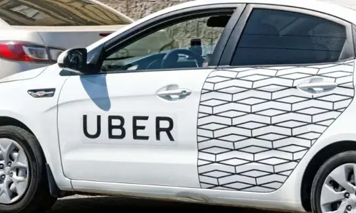 Uber : ఉబర్ కు కేంద్రం నోటీసులు