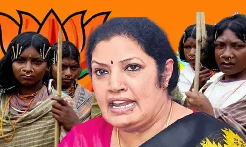 AP Politics: నకిలీకి సీటు.. గిరిజనులపై బహిష్కరణ వేటు
