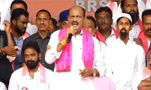 రేవంత్ రెడ్డి కాంగ్రెస్ లో ఉండడు..ఏం జరుగుతుందో కాంగ్రెస్ మిత్రులు ఫోన్ చేసి చెప్పారు.. బాజిరెడ్డి గోవర్ధన్