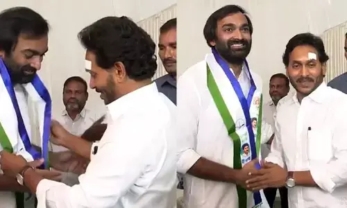 నెల్లూరు జిల్లాలో జనసేనకు భారీ షాక్.. వైసీపీలో చేరిన చెన్నారెడ్డి మనుక్రాంత్ రెడ్డి
