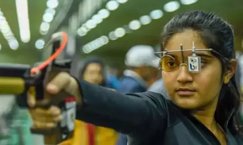 ISSF World Cup : అదరగొట్టిన హైదరాబాద్ షూటర్ ఇషా సింగ్.. వరల్డ్ కప్‌లో స్వర్ణం