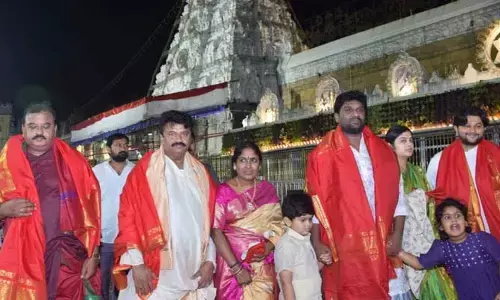 శ్రీవారి సుప్రభాత సేవలో తెలంగాణ ఎమ్మెల్యే తలసాని శ్రీనివాస్ యాదవ్..