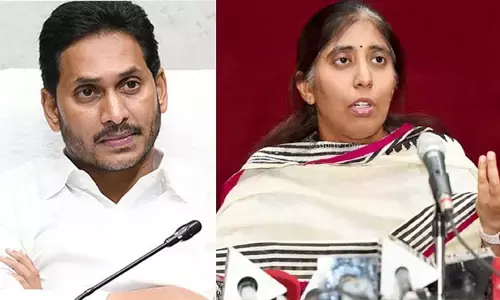 BREAKING: జగన్‌పై రాయి వేస్తే.. పిల్లాడిపై హత్యాయత్నం కేసు పెడతారా: వైఎస్ సునీత సంచలన వ్యాఖ్యలు
