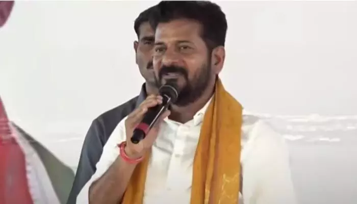 BREAKING: పాలమూరు అభివృద్ధికి అడ్డం పడుతోన్న డీకే అరుణ: సీఎం రేవంత్రెడ్డి సెన్సేషనల్ కామెంట్స్ BREAKING: పాలమూరు అభివృద్ధికి అడ్డం పడుతోన్న డీకే అరుణ: సీఎం రేవంత్రెడ్డి సెన్సేషనల్ కామెంట్స్