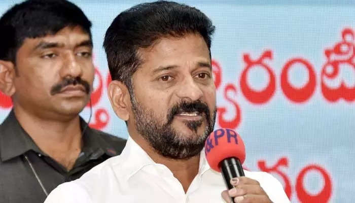 రైతులను ఇబ్బంది పెట్టొద్దు.. బ్యాంకులకు CM రేవంత్ రెడ్డి హెచ్చరిక