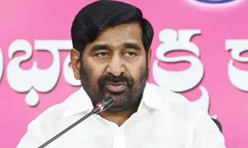 నాగార్జున సాగర్ కట్ట మీదకు పోవడానికి ఉత్తమ్, కోమటిరెడ్డి ఎందుకు భయపడుతున్నారు?