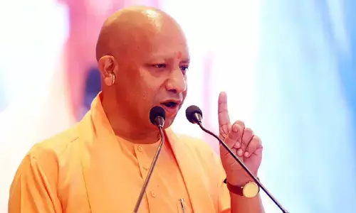 కాంగ్రెస్ గెలిస్తే షరియా చట్టం తెస్తారు: యూపీ సీఎం Yogi Adityanath