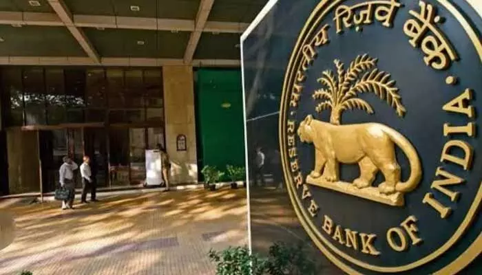 AP Debt: అప్పుల కుప్పగా ఆంధ్రప్రదేశ్.. 20 రోజుల్లోనే రూ. 7 వేల కోట్లు అప్పు.. AP Debt: అప్పుల కుప్పగా ఆంధ్రప్రదేశ్.. 20 రోజుల్లోనే రూ. 7 వేల కోట్లు అప్పు..