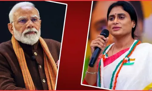 ఎన్నికల వేళ ప్రధాని మోడీకి సర్‌ప్రైజ్ గిఫ్ట్ పంపిన YS షర్మిల