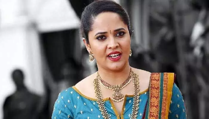 క్షమించమని కోరుకుంటున్న అనసూయ.. అసలేమైదంటే? క్షమించమని కోరుకుంటున్న అనసూయ.. అసలేమైదంటే?
