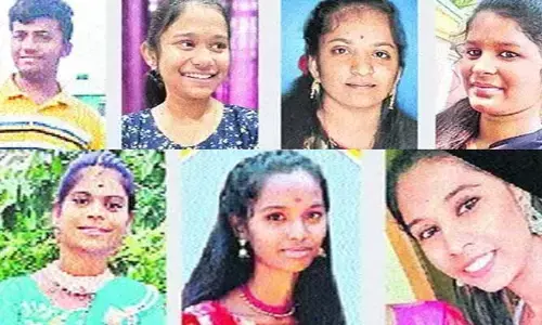 అసలేం జరుగుతుంది.. ఒక్కరోజులో ఏడుగురు విద్యార్థులు ఆత్మహత్య
