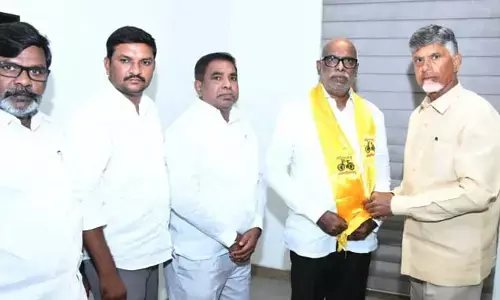 BREAKING: టీడీపీలో చేరిన మాజీ మంత్రి డొక్కా మాణిక్య వరప్రసాద్..