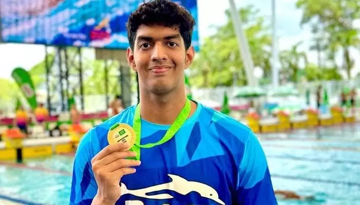 స్విమ్మర్ శ్రీహరికి స్వర్ణం స్విమ్మర్ శ్రీహరికి స్వర్ణం